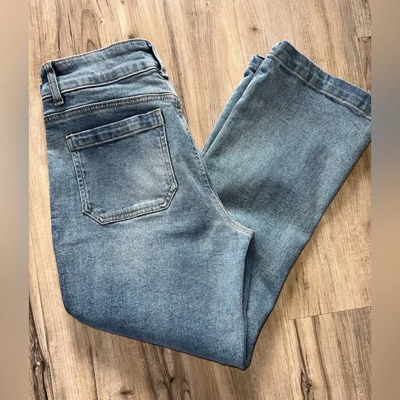 Kensie Jeans the Savannah High Rise Flare Crop - Picture 5 of 5